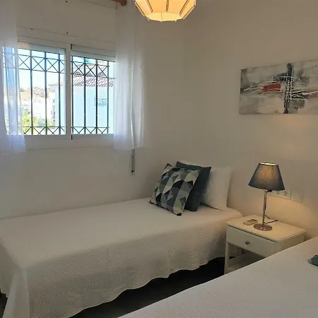 Gran Calahonda 2bedroom With Partial Sea Views Between Marbella And Fuengirola Appartamento